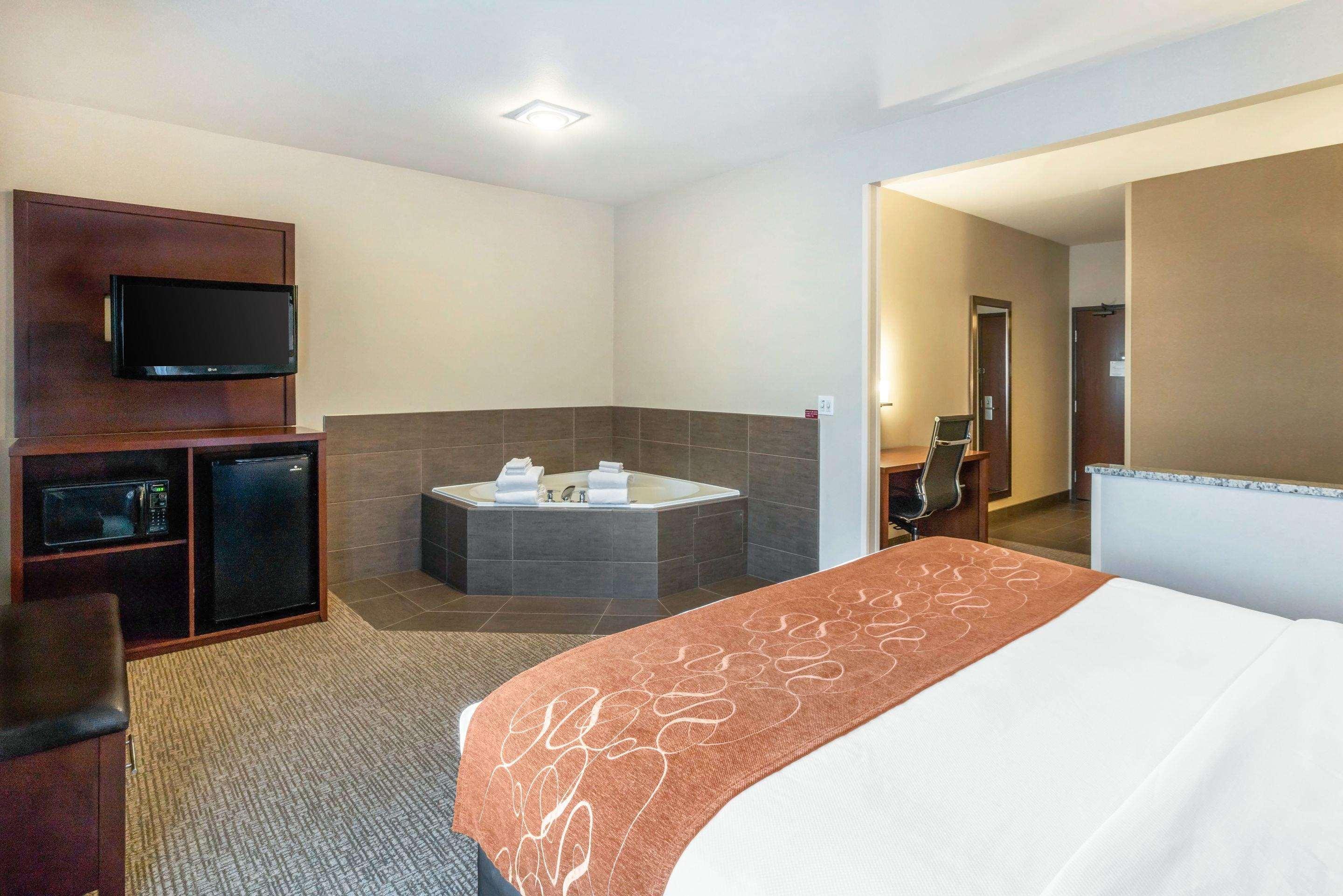 Comfort Suites יקימה מראה חיצוני תמונה