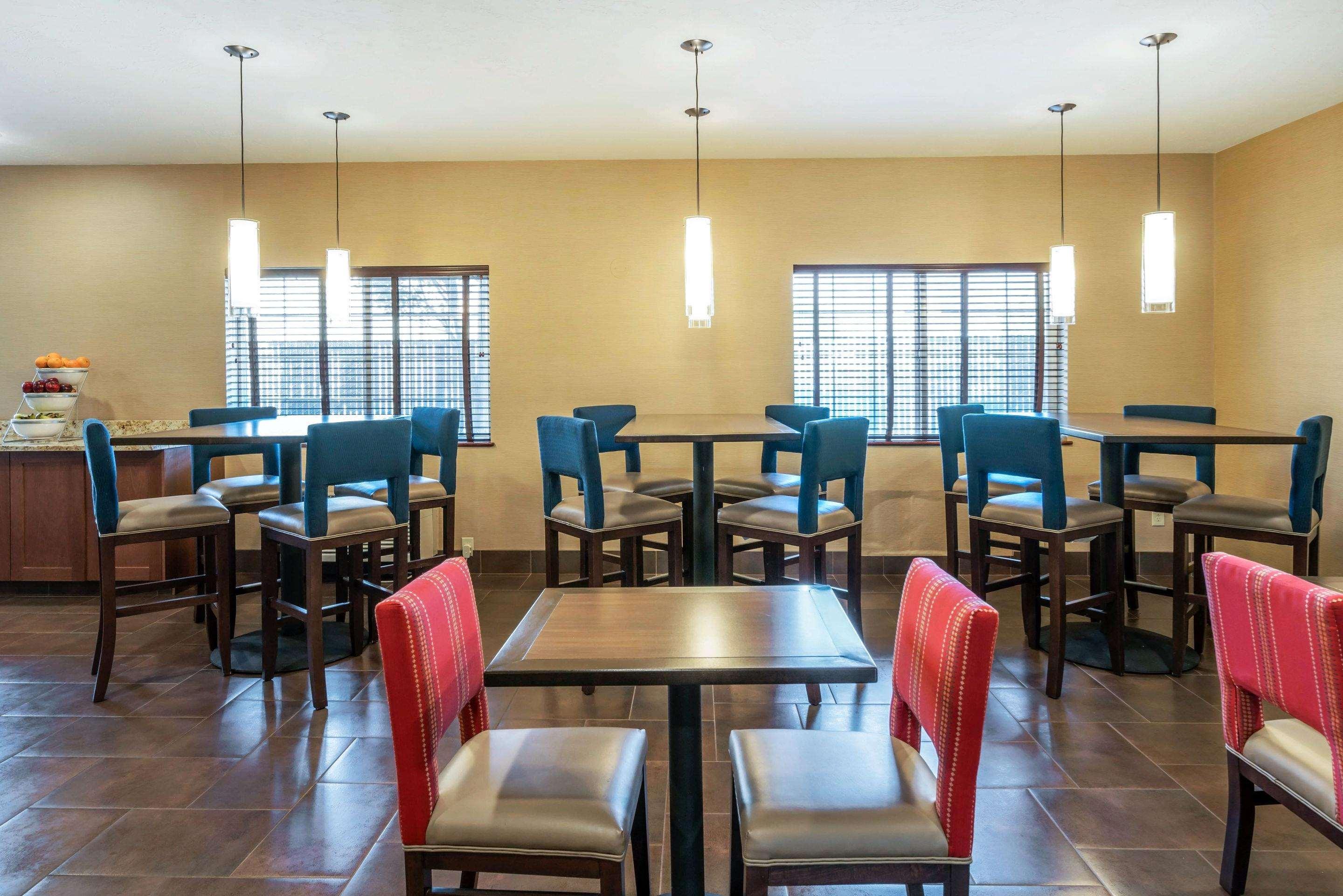 Comfort Suites יקימה מראה חיצוני תמונה