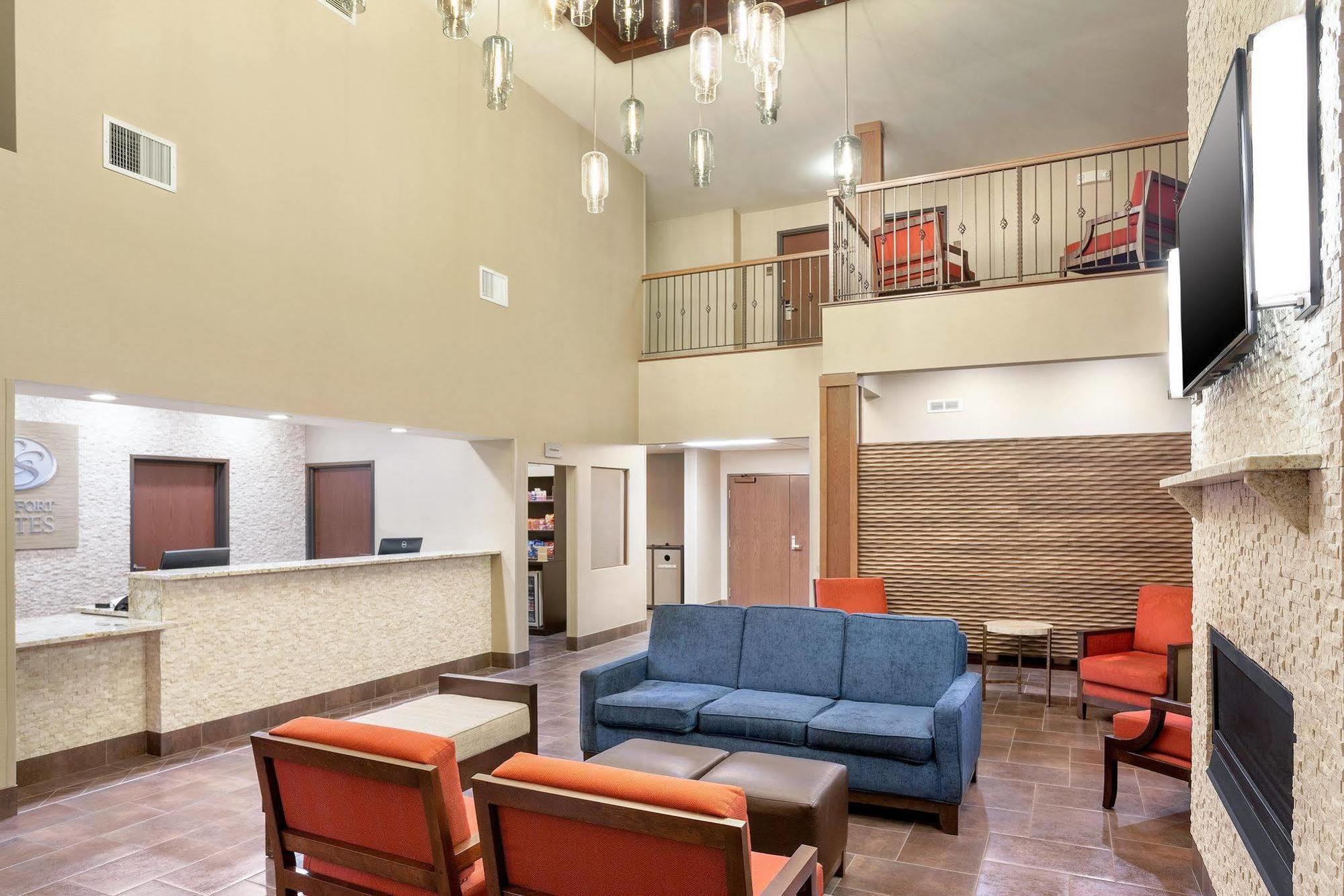 Comfort Suites יקימה מראה חיצוני תמונה